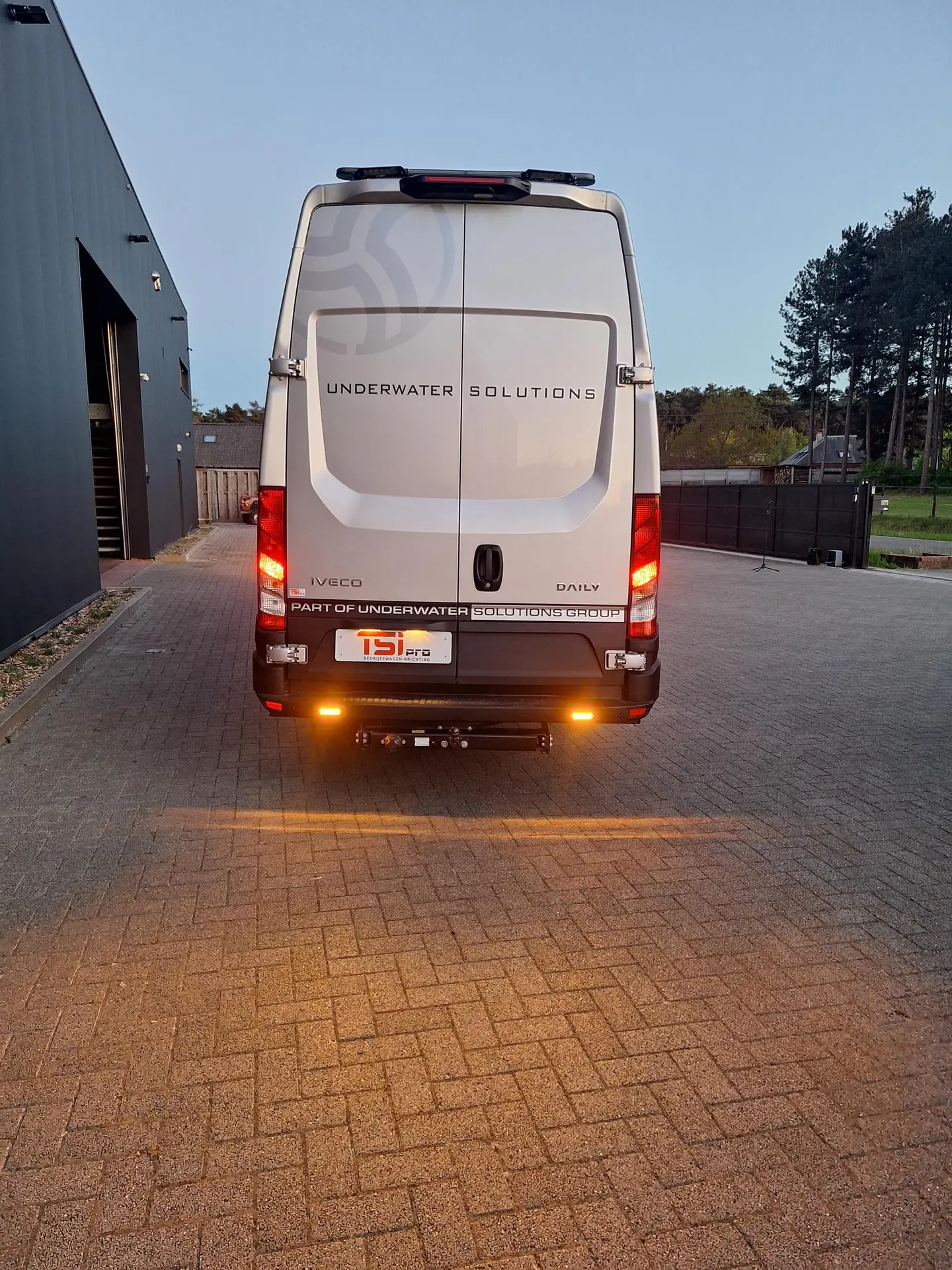 TSIpro bedrijfswageninrichting en dakdragers